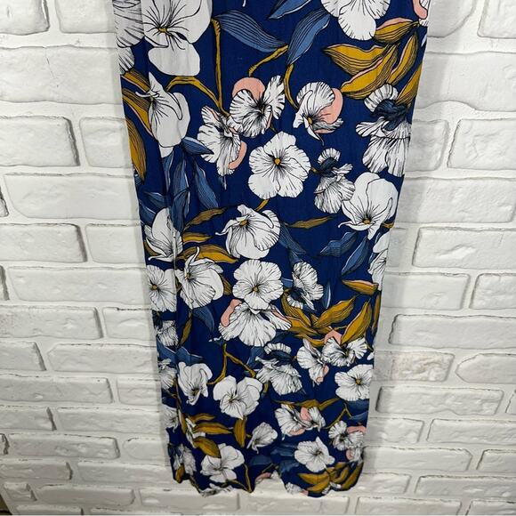 MINKPINK Blue Floral Midi Dress - Picture 4 of 9